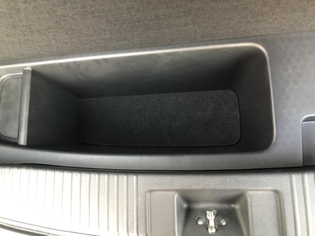 ヴェゼル ハイブリッドＺ・ホンダセンシング　純正ナビ　ＥＴＣ　ドラレコ　ＬＥＤ　アルミホイール　シートヒーター　レーダーサポート　１オーナ－　ＤＶＤ再生機能　整備記録簿　横滑り防止システム　バックアイカメラ　盗難防止装置　フルセ　スマ－トキ－（29枚目）