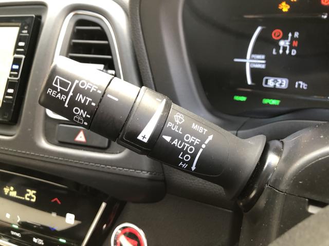 ヴェゼル ハイブリッドＺ・ホンダセンシング　純正ナビ　ＥＴＣ　ドラレコ　ＬＥＤ　アルミホイール　シートヒーター　レーダーサポート　１オーナ－　ＤＶＤ再生機能　整備記録簿　横滑り防止システム　バックアイカメラ　盗難防止装置　フルセ　スマ－トキ－（55枚目）