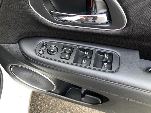 ヴェゼル ハイブリッドＺ・ホンダセンシング　純正ナビ　ＥＴＣ　ドラレコ　ＬＥＤ　アルミホイール　シートヒーター　レーダーサポート　１オーナ－　ＤＶＤ再生機能　整備記録簿　横滑り防止システム　バックアイカメラ　盗難防止装置　フルセ　スマ－トキ－（61枚目）