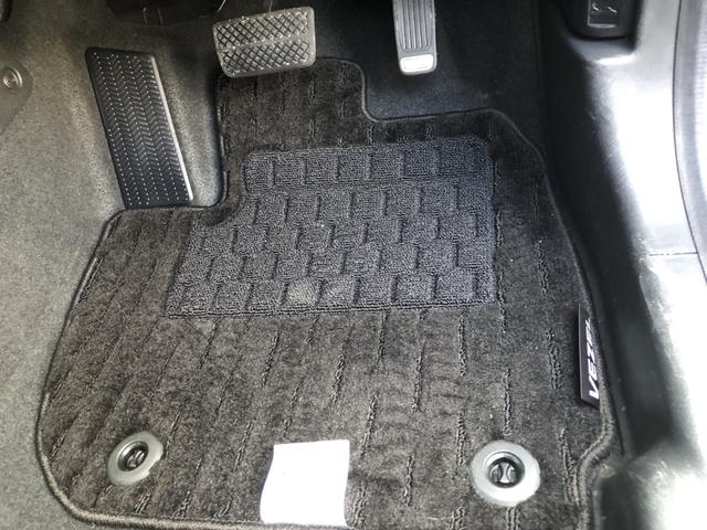 ヴェゼル ハイブリッドＺ・ホンダセンシング　純正ナビ　ＥＴＣ　ドラレコ　ＬＥＤ　アルミホイール　シートヒーター　レーダーサポート　１オーナ－　ＤＶＤ再生機能　整備記録簿　横滑り防止システム　バックアイカメラ　盗難防止装置　フルセ　スマ－トキ－（66枚目）