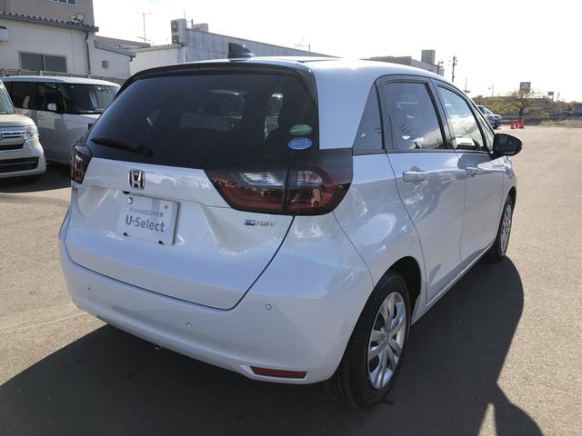 フィット e:HEVホーム ナビ ETC ドラレコ LED クルーズコントロール 前後誤発進抑制機能 クリソナ 助手席エアバッグ 運転席エアバッグ アイドリングストップ 禁煙 バックカメラ ABS サイドエアバッグ スマートキー(33枚目)