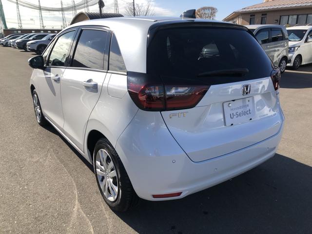 フィット e:HEVホーム ナビ ETC ドラレコ LED クルーズコントロール 前後誤発進抑制機能 クリソナ 助手席エアバッグ 運転席エアバッグ アイドリングストップ 禁煙 バックカメラ ABS サイドエアバッグ スマートキー(34枚目)