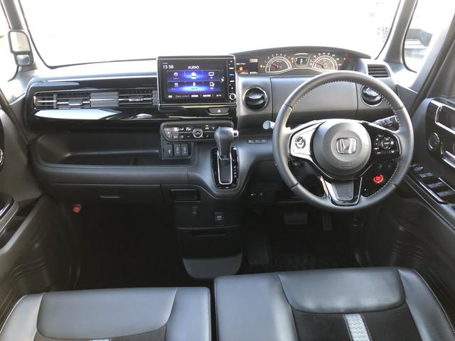 N-BOXカスタム Lターボ 純正ナビ ETC 前後ドラレコ LED アルミホイール 両側電動ドア 地デジチューナー 衝突軽減ブレーキサポート 1オーナー 禁煙 アイドリングS ターボエンジン PS カーテンエアバック エアバック(2枚目)