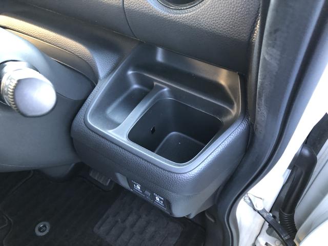 N-BOXカスタム Lターボ 純正ナビ ETC 前後ドラレコ LED アルミホイール 両側電動ドア 地デジチューナー 衝突軽減ブレーキサポート 1オーナー 禁煙 アイドリングS ターボエンジン PS カーテンエアバック エアバック(17枚目)