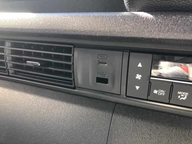 N-BOXカスタム ベースグレード 届出済未使用車 片側電動スライドドア CMBS 禁煙 1オーナー ベンチシート オートエアコン スマートキ LED 盗難防止装置 クルコン パワーステアリング エアバッグ ESC パワーウインドウ(12枚目)