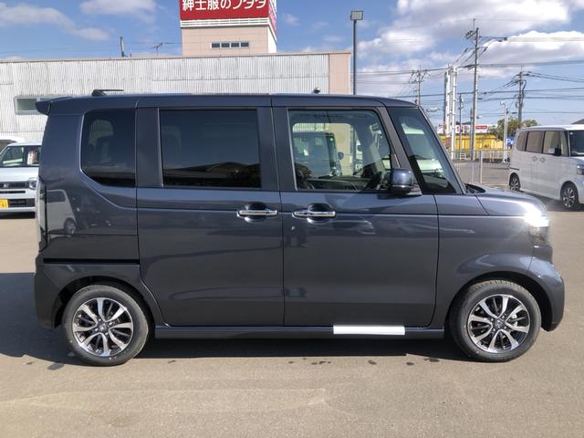 N-BOXカスタム ベースグレード 届出済未使用車 片側電動スライドドア CMBS 禁煙 1オーナー ベンチシート オートエアコン スマートキ LED 盗難防止装置 クルコン パワーステアリング エアバッグ ESC パワーウインドウ(34枚目)