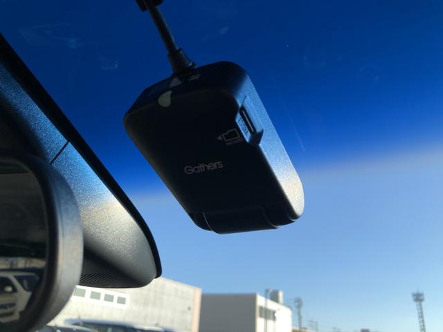 オデッセイハイブリッド ハイブリッドアブソルート・ホンダセンシングＥＸパック　純正ナビ　ＥＴＣ　ドラレコ　両側電動ドア　ＬＥＤ　アルミホイール　両側自動スライドドア　シートヒータ　キーレス　サイドエアバッグ　エコモード　ＤＶＤ再生可　本革シート　ＶＳＡ　スマキー　３列シート（10枚目）