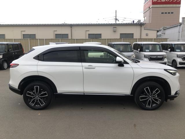 ヴェゼル ｅ：ＨＥＶＺ　純正ナビ　ＥＴＣ　前後ドラレコ　ＬＥＤ　アルミホイール　シートヒーター　衝突回避支援ブレーキ機能　１オナ　スマキ　Ｐトランク　フルオートエアコン　Ｄレコ　エアバッグ　両席エアバック　Ｒカメ　記録簿付（42枚目）