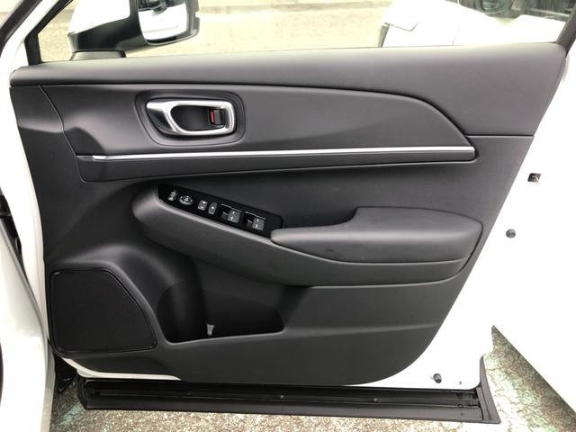 ヴェゼル ｅ：ＨＥＶＺ　純正ナビ　ＥＴＣ　前後ドラレコ　ＬＥＤ　アルミホイール　シートヒーター　衝突回避支援ブレーキ機能　１オナ　スマキ　Ｐトランク　フルオートエアコン　Ｄレコ　エアバッグ　両席エアバック　Ｒカメ　記録簿付（65枚目）