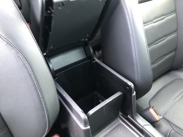 ＣＲ－Ｖハイブリッド ｅ：ＨＥＶＥＸ・ブラックエディション　純正ナビ　ＥＴＣ　シートヒーター　ＬＥＤ　アルミホイール　衝突被害軽減ブレーキ　ハンズフリーパワーテールゲート　禁煙車　キーレス　記録簿　ＤＶＤ再生　エアバッグ　インテリキー　電動シート　ＵＳＢ（24枚目）