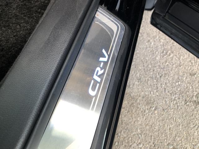ＣＲ－Ｖハイブリッド ｅ：ＨＥＶＥＸ・ブラックエディション　純正ナビ　ＥＴＣ　シートヒーター　ＬＥＤ　アルミホイール　衝突被害軽減ブレーキ　ハンズフリーパワーテールゲート　禁煙車　キーレス　記録簿　ＤＶＤ再生　エアバッグ　インテリキー　電動シート　ＵＳＢ（50枚目）