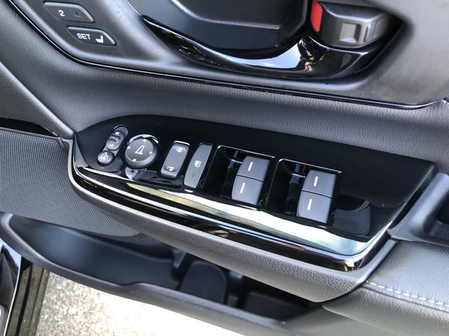 ＣＲ－Ｖハイブリッド ｅ：ＨＥＶＥＸ・ブラックエディション　純正ナビ　ＥＴＣ　シートヒーター　ＬＥＤ　アルミホイール　衝突被害軽減ブレーキ　ハンズフリーパワーテールゲート　禁煙車　キーレス　記録簿　ＤＶＤ再生　エアバッグ　インテリキー　電動シート　ＵＳＢ（67枚目）
