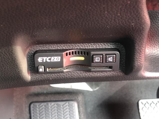 ヴェゼル ｅ：ＨＥＶＺ　試乗車アップ　純正ナビ　ＥＴＣ　前後ドラレコ　ＬＥＤ　アルミホイール　衝突回避支援ブレーキ機能　スマキ　Ｐトランク　フルオートエアコン　Ｄレコ　エアバッグ　両席エアバック　Ｒカメ　記録簿付　ソナー（8枚目）