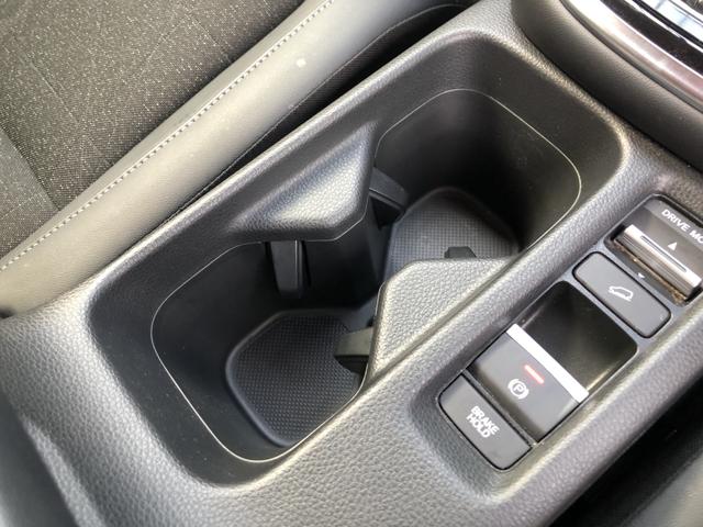 ヴェゼル ｅ：ＨＥＶＺ　試乗車アップ　純正ナビ　ＥＴＣ　前後ドラレコ　ＬＥＤ　アルミホイール　衝突回避支援ブレーキ機能　スマキ　Ｐトランク　フルオートエアコン　Ｄレコ　エアバッグ　両席エアバック　Ｒカメ　記録簿付　ソナー（24枚目）