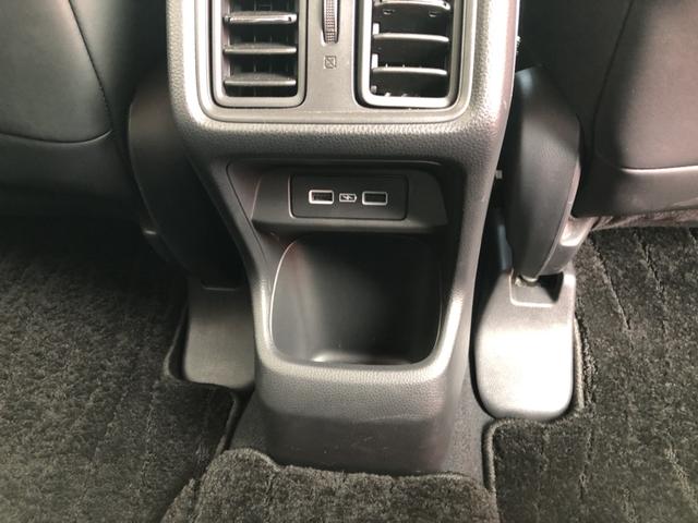 ヴェゼル ｅ：ＨＥＶＺ　試乗車アップ　純正ナビ　ＥＴＣ　前後ドラレコ　ＬＥＤ　アルミホイール　衝突回避支援ブレーキ機能　スマキ　Ｐトランク　フルオートエアコン　Ｄレコ　エアバッグ　両席エアバック　Ｒカメ　記録簿付　ソナー（32枚目）