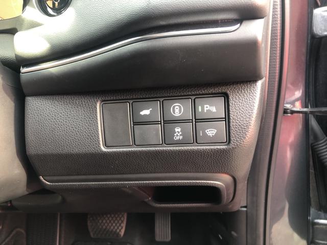 ヴェゼル ｅ：ＨＥＶＺ　試乗車アップ　純正ナビ　ＥＴＣ　前後ドラレコ　ＬＥＤ　アルミホイール　衝突回避支援ブレーキ機能　スマキ　Ｐトランク　フルオートエアコン　Ｄレコ　エアバッグ　両席エアバック　Ｒカメ　記録簿付　ソナー（72枚目）