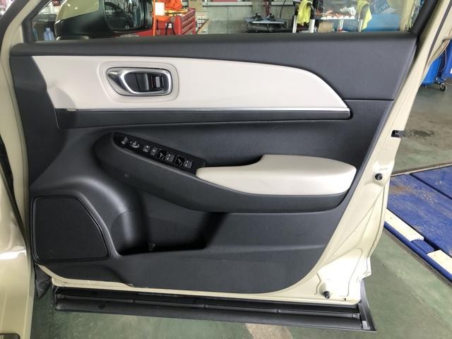 ヴェゼル ｅ：ＨＥＶＺ　純正ナビ　ＥＴＣ　前後ドラレコ　ＬＥＤ　アルミホイール　シートヒーター　盗難防止装置　１オーナー　ドラレコ付き　Ｒカメラ　記録簿　フルセグテレビ　スマ－トキ－　アクティブクルーズ　Ｐセンサー　ナビＴＶ（64枚目）