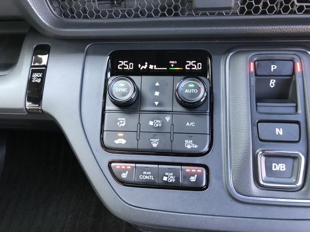 ステップワゴン ｅ：ＨＥＶスパーダ　純正ナビ　ＥＴＣ　両側電動ドア　ＬＥＤ　アルミホイール　シートヒーター　１オーナー　フルオートエアコン　ＥＳＣ　オートライト　キーフリー　イモビ　ＡＢＳ　リアカメラ　スマートキ　ＵＳＢポート　禁煙（12枚目）