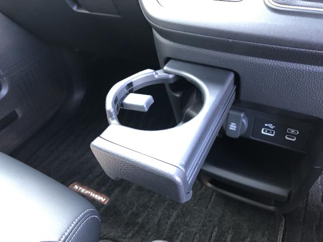 ステップワゴン ｅ：ＨＥＶスパーダ　純正ナビ　ＥＴＣ　両側電動ドア　ＬＥＤ　アルミホイール　シートヒーター　１オーナー　フルオートエアコン　ＥＳＣ　オートライト　キーフリー　イモビ　ＡＢＳ　リアカメラ　スマートキ　ＵＳＢポート　禁煙（17枚目）