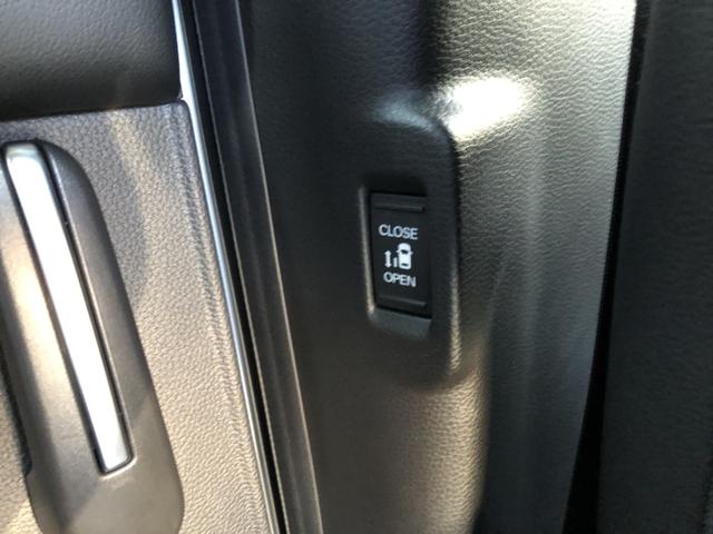 ステップワゴン ｅ：ＨＥＶスパーダ　純正ナビ　ＥＴＣ　両側電動ドア　ＬＥＤ　アルミホイール　シートヒーター　１オーナー　フルオートエアコン　ＥＳＣ　オートライト　キーフリー　イモビ　ＡＢＳ　リアカメラ　スマートキ　ＵＳＢポート　禁煙（71枚目）