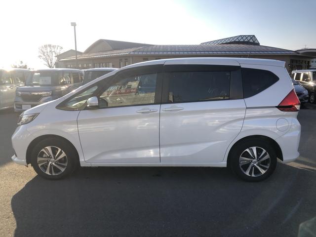 フリードハイブリッド ハイブリッド・Ｇ　純正ナビ　ＥＴＣ　両側電動ドア　シートヒーター　ＬＥＤ　アルミホイール　両電動ドア　サイドエアバック　クルコン　スマキー　パワーステアリング　オートライト　フルセグＴＶ　ウォークスルー　Ｂカメラ　禁煙（37枚目）