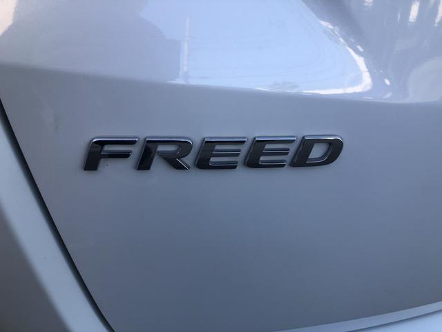 フリードハイブリッド ハイブリッド・Ｇ　純正ナビ　ＥＴＣ　両側電動ドア　シートヒーター　ＬＥＤ　アルミホイール　両電動ドア　サイドエアバック　クルコン　スマキー　パワーステアリング　オートライト　フルセグＴＶ　ウォークスルー　Ｂカメラ　禁煙（44枚目）