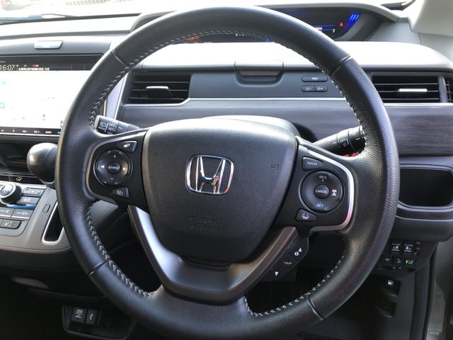 フリード Ｇ・ホンダセンシング　純正ナビ　ＥＴＣ　ドラレコ　両側電動ドア　シートヒーター　ＬＥＤ　Ｆセグ　追突被害軽減ブレーキ　ｉストップ　Ｗエアバッグ　パワーウィンドウ　１オ－ナ－　アクティブクルーズコントロール　スマートキ　禁煙（9枚目）