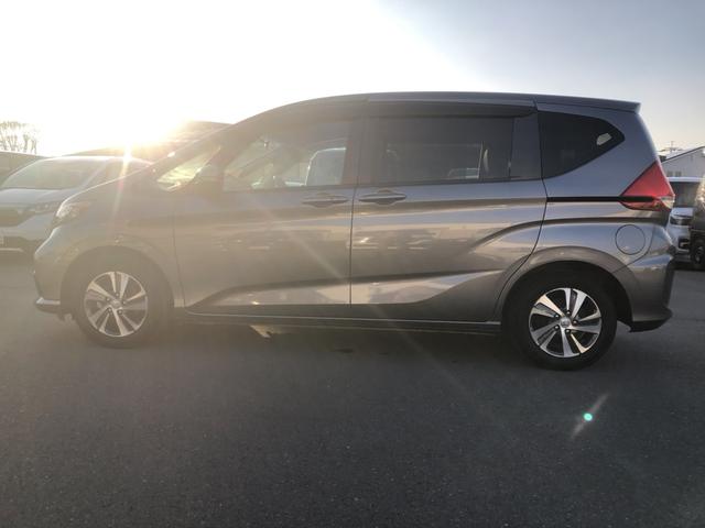 フリード Ｇ・ホンダセンシング　純正ナビ　ＥＴＣ　ドラレコ　両側電動ドア　シートヒーター　ＬＥＤ　Ｆセグ　追突被害軽減ブレーキ　ｉストップ　Ｗエアバッグ　パワーウィンドウ　１オ－ナ－　アクティブクルーズコントロール　スマートキ　禁煙（37枚目）