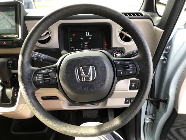 Ｎ－ＢＯＸ ファッションスタイル　試乗車アップ　純正ナビ　ＥＴＣ　ドラレコ　片側電動スライドドア　アラウンドビューモニター　禁煙　ソナー　盗難防止装置　スマートキ　ＵＳＢポート　ＬＥＤランプ　バックモニター　サイドカーテンエアバック（10枚目）