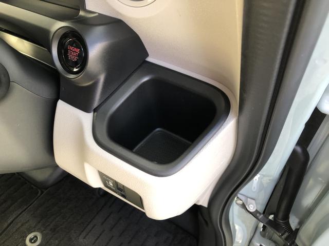 Ｎ－ＢＯＸ ファッションスタイル　試乗車アップ　純正ナビ　ＥＴＣ　ドラレコ　片側電動スライドドア　アラウンドビューモニター　禁煙　ソナー　盗難防止装置　スマートキ　ＵＳＢポート　ＬＥＤランプ　バックモニター　サイドカーテンエアバック（18枚目）