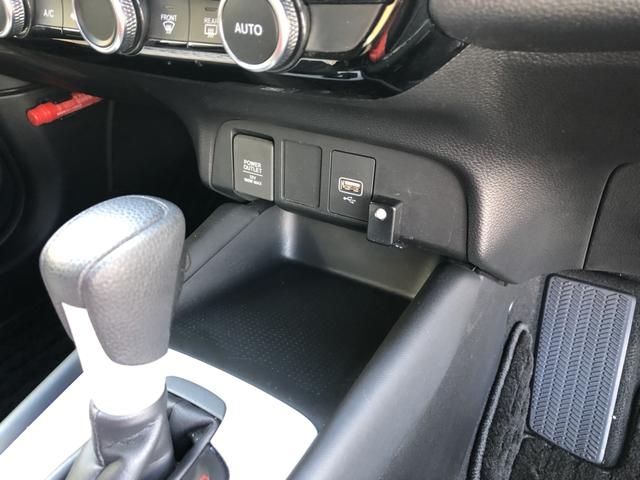 フィット ホーム　純正ナビ　前後ドラレコ　ＬＥＤ　ワンオーナー　禁煙車　ホンダセンシング　記録簿　衝突軽減　リアカメラ　ソナー　ＵＳＢ接続　ＡＡＣ　横滑り防止機能　サイドエアバック　オートライト　クルーズコントロール（19枚目）