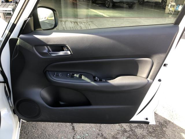 フィット ホーム　純正ナビ　前後ドラレコ　ＬＥＤ　ワンオーナー　禁煙車　ホンダセンシング　記録簿　衝突軽減　リアカメラ　ソナー　ＵＳＢ接続　ＡＡＣ　横滑り防止機能　サイドエアバック　オートライト　クルーズコントロール（56枚目）