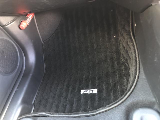 フィット ホーム　純正ナビ　前後ドラレコ　ＬＥＤ　ワンオーナー　禁煙車　ホンダセンシング　記録簿　衝突軽減　リアカメラ　ソナー　ＵＳＢ接続　ＡＡＣ　横滑り防止機能　サイドエアバック　オートライト　クルーズコントロール（63枚目）