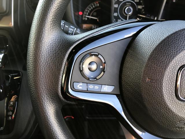 �y�X�e�A�����O�X�C�b�`�z�茳�̃{�^���ŁA�I�[�f�B�I�^�r�W���A���̊�{�I�ȑ�����s�����Ƃ��ł��ĕ֗��ł��I