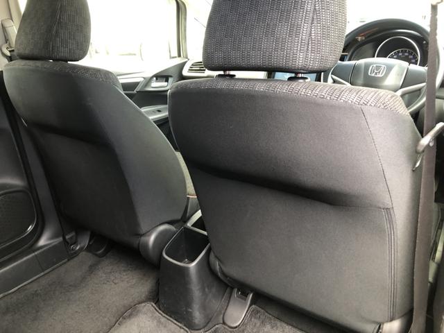 フィット １３Ｇ・Ｆパッケージ　純正ナビ　ドラレコ　ワンオーナー　禁煙車　イモビ　ＤＶＤ再生可能　スマ－トキ－　記録簿有り　ＶＳＡ　ＥＴＣ付き　地デジＴＶ　助手席エアバッグ　オートエアコン　エアバック　ＰＳ　キ－フリ－　Ｄレコ　ＰＷ（15枚目）