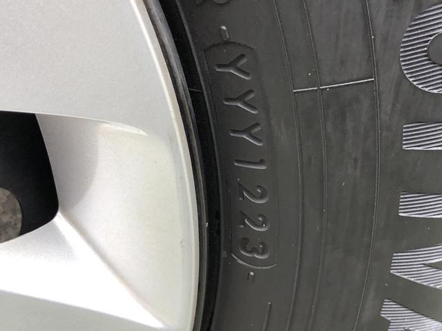 フィット １３Ｇ・Ｆパッケージ　純正ナビ　ドラレコ　ワンオーナー　禁煙車　イモビ　ＤＶＤ再生可能　スマ－トキ－　記録簿有り　ＶＳＡ　ＥＴＣ付き　地デジＴＶ　助手席エアバッグ　オートエアコン　エアバック　ＰＳ　キ－フリ－　Ｄレコ　ＰＷ（24枚目）