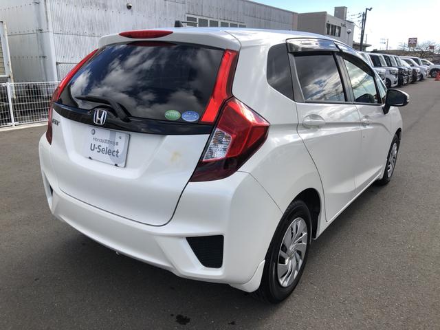 フィット １３Ｇ・Ｆパッケージ　純正ナビ　ドラレコ　ワンオーナー　禁煙車　イモビ　ＤＶＤ再生可能　スマ－トキ－　記録簿有り　ＶＳＡ　ＥＴＣ付き　地デジＴＶ　助手席エアバッグ　オートエアコン　エアバック　ＰＳ　キ－フリ－　Ｄレコ　ＰＷ（29枚目）