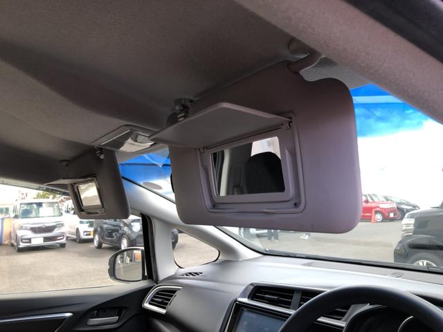 フィット １３Ｇ・Ｆパッケージ　純正ナビ　ドラレコ　ワンオーナー　禁煙車　イモビ　ＤＶＤ再生可能　スマ－トキ－　記録簿有り　ＶＳＡ　ＥＴＣ付き　地デジＴＶ　助手席エアバッグ　オートエアコン　エアバック　ＰＳ　キ－フリ－　Ｄレコ　ＰＷ（47枚目）