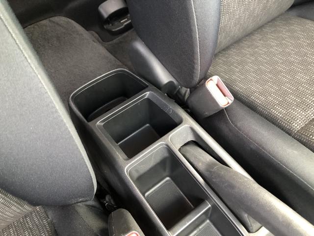 フィット １３Ｇ・Ｆパッケージ　純正ナビ　ドラレコ　ワンオーナー　禁煙車　イモビ　ＤＶＤ再生可能　スマ－トキ－　記録簿有り　ＶＳＡ　ＥＴＣ付き　地デジＴＶ　助手席エアバッグ　オートエアコン　エアバック　ＰＳ　キ－フリ－　Ｄレコ　ＰＷ（52枚目）