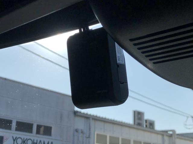 Ｎ－ＢＯＸカスタム ターボ　試乗車アップ　純正ナビ　ＥＴＣ　前後ドラレコ　両側電動スライドドア　イモビライザー　衝突被害軽減　禁煙　ベンチシート　キーフリー　Ｐセンサー　ＥＳＣ　パワステ　ＤＶＤ再生　両席エアバック　ターボ車（9枚目）