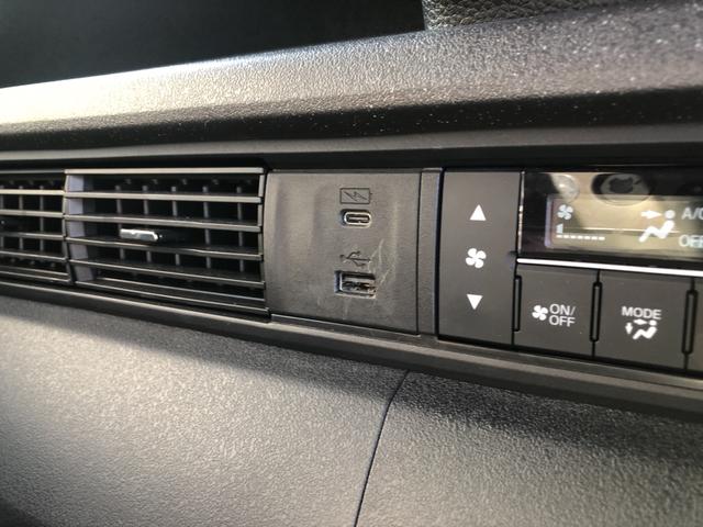 Ｎ－ＢＯＸカスタム ターボ　試乗車アップ　純正ナビ　ＥＴＣ　前後ドラレコ　両側電動スライドドア　イモビライザー　衝突被害軽減　禁煙　ベンチシート　キーフリー　Ｐセンサー　ＥＳＣ　パワステ　ＤＶＤ再生　両席エアバック　ターボ車（16枚目）