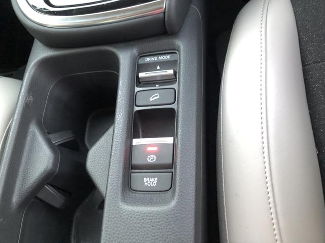 �y�d���p�[�L���O�u���[�L�E�u���[�L�z�[���h�z�ȒP�ȃ{�^������ŁA�����̉^�]�����K�ɂȂ�܂���