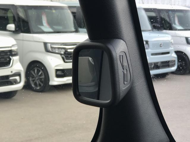 �y�s�^���~���[�z�^�]�Ȃɍ�������ԂŎ��p�ɂȂ�₷��������N���}�̌��̗l�q�܂Ŋm�F�ł��A���񂹂�c�񒓎ԁA�Ԍɓ���̍ۂɖ𗧂��܂��B