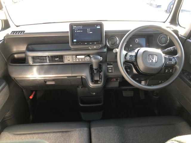 Ｎ－ＢＯＸカスタム ベースグレード　レンタカーアップ　純正ナビ　ＥＴＣ　ドラレコ　両側電動ドア　Ｗ電動ドア　ＵＳＢ接続　ＣＭＢＳ　Ｄレコ　禁煙　ベンチシート　オートエアコン　スマートキ　ＬＥＤ　盗難防止装置　クルコン　バックカメラ（4枚目）