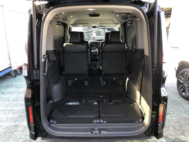 ステップワゴンスパーダ ｅ：ＨＥＶスパーダＧ・ＥＸホンダセンシング　純正ナビ　ＥＴＣ　前後ドラレコ　両側電動ドア　ＬＥＤ　アルミホイール　エアバック　地デジ　クルコン　サイドエアバッグ　シ－トヒ－タ－　衝突軽減システム　１オーナー　スマキー　禁煙　ＵＳＢ接続　ＡＢＳ（31枚目）