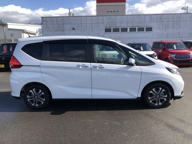 フリードハイブリッド ハイブリッド・クロスター　純正ナビ　ＥＴＣ　前後ドラレコ　両側電動ドア　ＬＥＤ　アルミホイール　ワンオーナー車　Ｗ電動ドア　オートクルーズコントロール　バックモニター　ナビＴＶ　禁煙　フルセグテレビ　シ－トヒ－タ－　エアバッグ（36枚目）