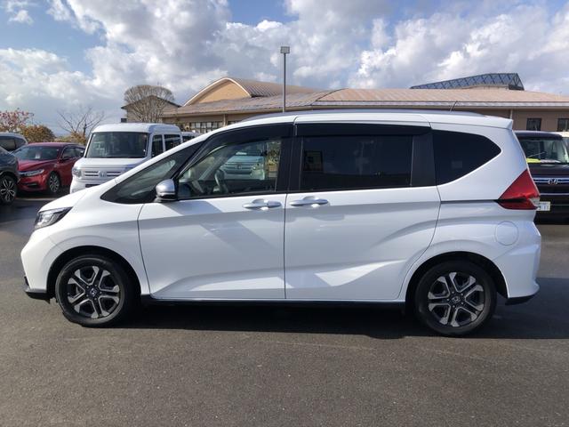 フリードハイブリッド ハイブリッド・クロスター　純正ナビ　ＥＴＣ　前後ドラレコ　両側電動ドア　ＬＥＤ　アルミホイール　ワンオーナー車　Ｗ電動ドア　オートクルーズコントロール　バックモニター　ナビＴＶ　禁煙　フルセグテレビ　シ－トヒ－タ－　エアバッグ（40枚目）