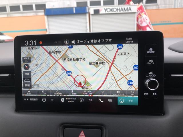 ヴェゼル ｅ：ＨＥＶＺ　純正ナビ　ＥＴＣ　前後ドラレコ　ブラインドスポットインフォメーション　ＬＥＤ　アルミホイール　衝突回避支援ブレーキ機能　１オナ　スマキ　Ｐトランク　フルオートエアコン　Ｄレコ　エアバッグ　Ｒカメ　禁煙（5枚目）