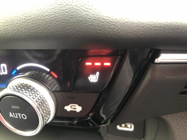 ヴェゼル ｅ：ＨＥＶＺ　純正ナビ　ＥＴＣ　前後ドラレコ　ブラインドスポットインフォメーション　ＬＥＤ　アルミホイール　衝突回避支援ブレーキ機能　１オナ　スマキ　Ｐトランク　フルオートエアコン　Ｄレコ　エアバッグ　Ｒカメ　禁煙（17枚目）