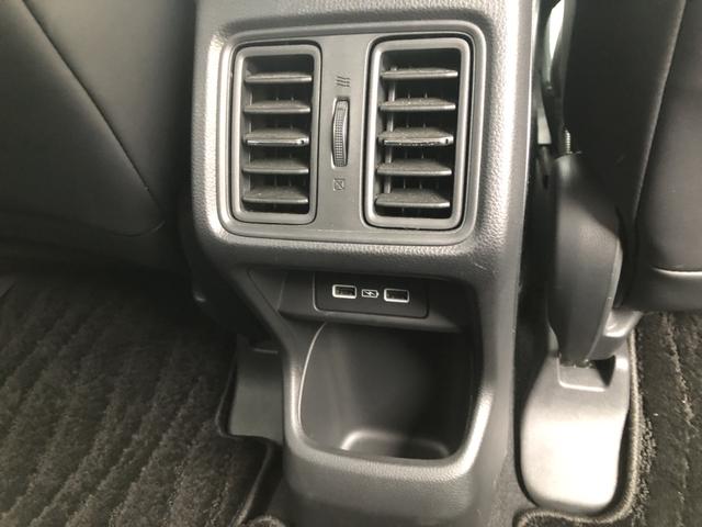 ヴェゼル ｅ：ＨＥＶＺ　純正ナビ　ＥＴＣ　前後ドラレコ　ブラインドスポットインフォメーション　ＬＥＤ　アルミホイール　衝突回避支援ブレーキ機能　１オナ　スマキ　Ｐトランク　フルオートエアコン　Ｄレコ　エアバッグ　Ｒカメ　禁煙（27枚目）